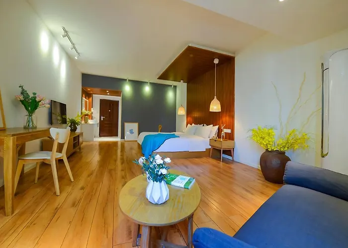 Boutique Of Meditation With Cuisine & Night View, Exit 2 Liujiatai Station Line 9
